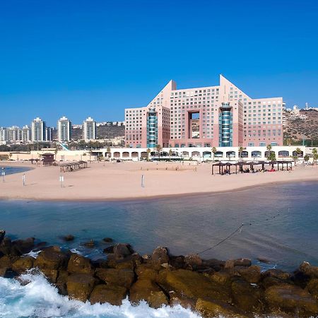 Almog Beach Apartments מגדלי חוף הכרמל חיפה エクステリア 写真