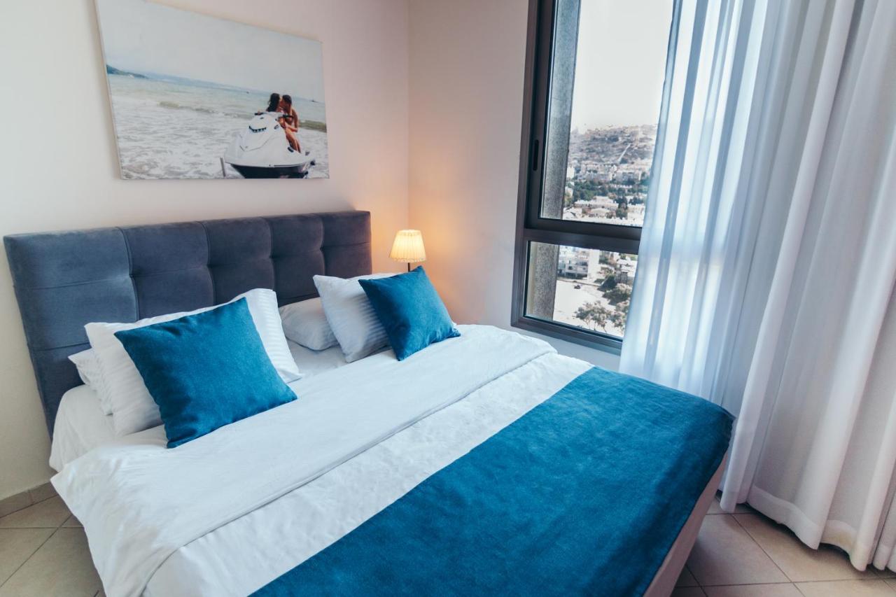 Almog Beach Apartments מגדלי חוף הכרמל חיפה エクステリア 写真
