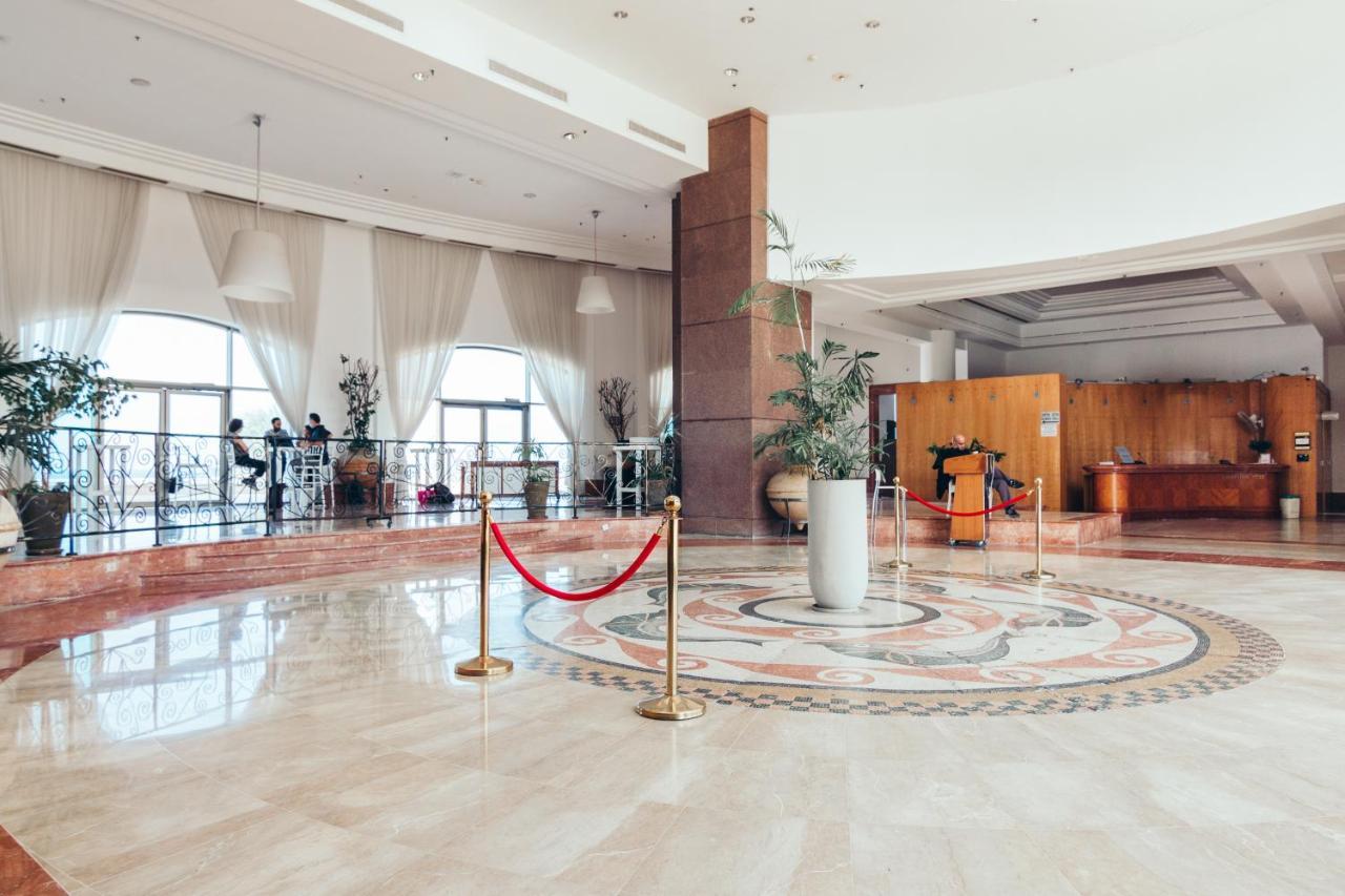 Almog Beach Apartments מגדלי חוף הכרמל חיפה エクステリア 写真