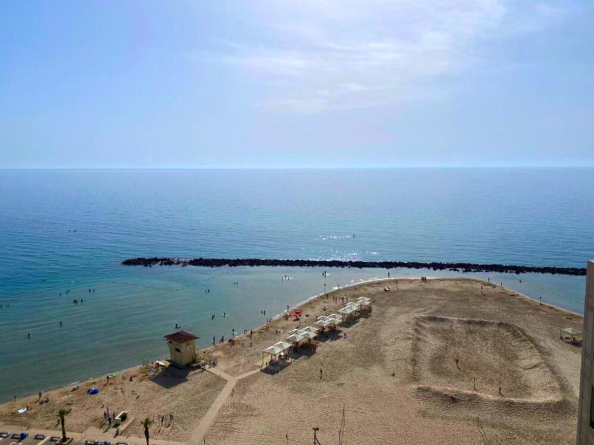 Almog Beach Apartments מגדלי חוף הכרמל חיפה エクステリア 写真